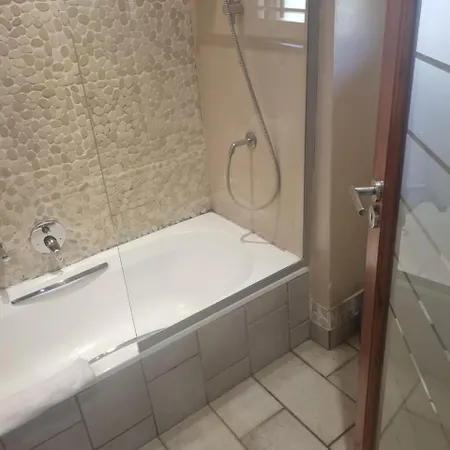Emufuleni River Logde Vanderbijlpark Room photo