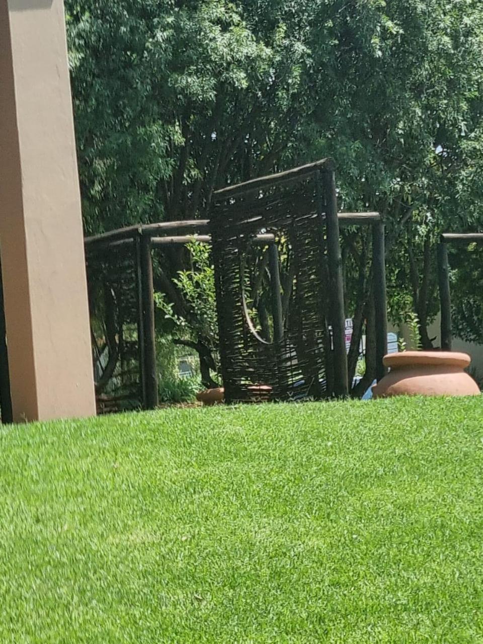 Emufuleni River Logde *