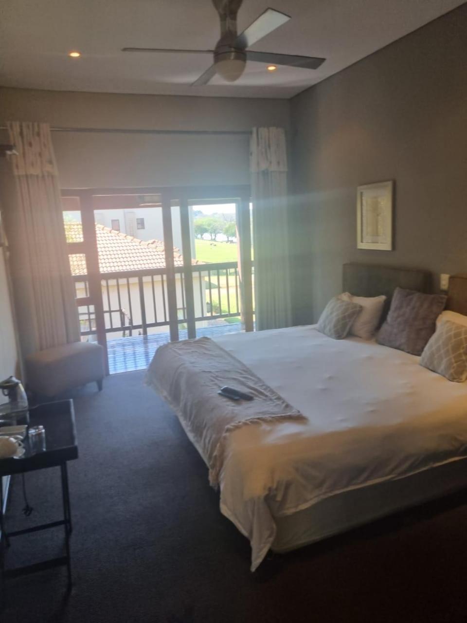 Emufuleni River Logde Lodge *