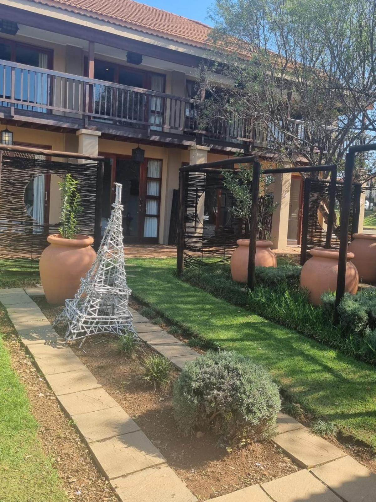 Emufuleni River Logde Lodge *